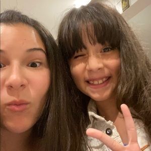 Meet your Posher, Alondra zoe